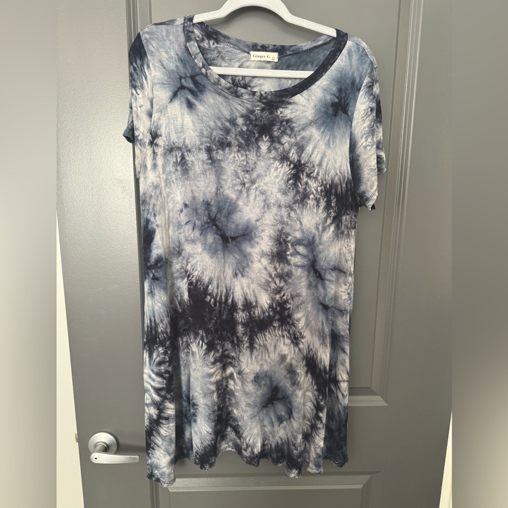 Ginger G Blue Tie-Dye T-Shirt Dress Size: L